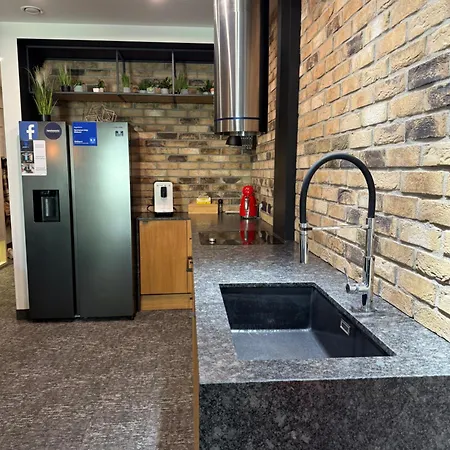 아파트 Aleja Wolnosci *